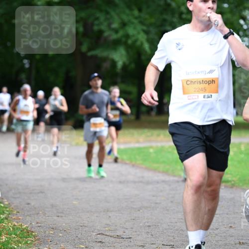 30.08.2026 - Blankeneser Heldenlauf Dr. Thomas Lammeyer http://msf.ph/oto/10032563 30.08.2026 10:36:51 Laufen 2245, 2508 meine-sportfotos.de