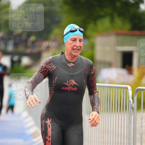30.08.2026 - Elbe Triathlon Hamburg LAZAROV Photography http://msf.ph/oto/10032591 30.08.2026 08:43:11 Schwimmen 249, 352, 362 meine-sportfotos.de