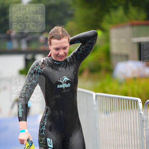 30.08.2026 - Elbe Triathlon Hamburg LAZAROV Photography http://msf.ph/oto/10032670 30.08.2026 08:43:36 Schwimmen 283, 319, 381 meine-sportfotos.de