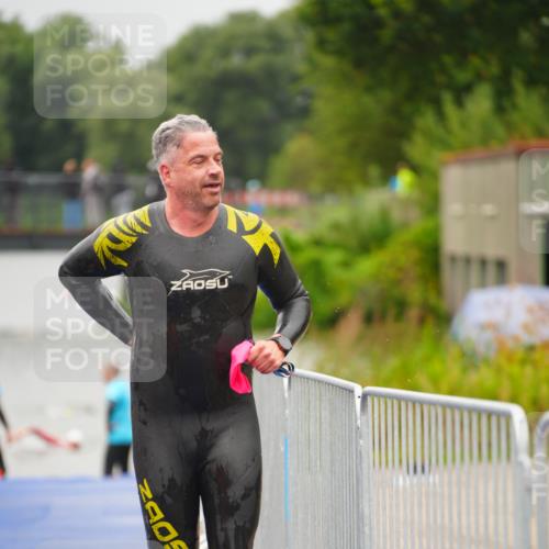 30.08.2026 - Elbe Triathlon Hamburg LAZAROV Photography http://msf.ph/oto/10032687 30.08.2026 08:43:53 Schwimmen 303 meine-sportfotos.de
