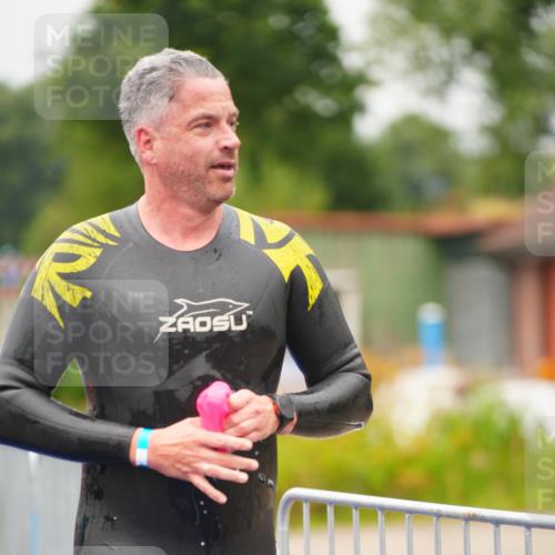 30.08.2026 - Elbe Triathlon Hamburg LAZAROV Photography http://msf.ph/oto/10032697 30.08.2026 08:43:54 Schwimmen 303 meine-sportfotos.de