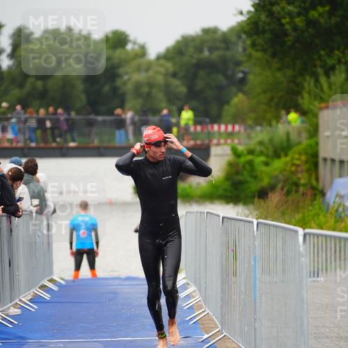 30.08.2026 - Elbe Triathlon Hamburg LAZAROV Photography http://msf.ph/oto/10032772 30.08.2026 08:45:12 Schwimmen 282, 320 meine-sportfotos.de