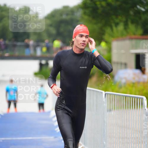 30.08.2026 - Elbe Triathlon Hamburg LAZAROV Photography http://msf.ph/oto/10032776 30.08.2026 08:45:14 Schwimmen 282, 320 meine-sportfotos.de