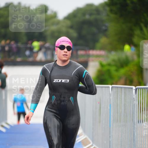 30.08.2026 - Elbe Triathlon Hamburg LAZAROV Photography http://msf.ph/oto/10032816 30.08.2026 08:46:08 Schwimmen 330 meine-sportfotos.de
