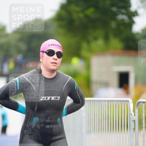 30.08.2026 - Elbe Triathlon Hamburg LAZAROV Photography http://msf.ph/oto/10032822 30.08.2026 08:46:09 Schwimmen 330 meine-sportfotos.de