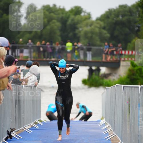 30.08.2026 - Elbe Triathlon Hamburg LAZAROV Photography http://msf.ph/oto/10032859 30.08.2026 08:46:47 Schwimmen 392 meine-sportfotos.de
