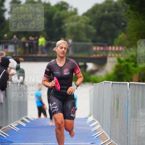 30.08.2026 - Elbe Triathlon Hamburg LAZAROV Photography http://msf.ph/oto/10032890 30.08.2026 08:46:58 Schwimmen 336, 392, 421 meine-sportfotos.de