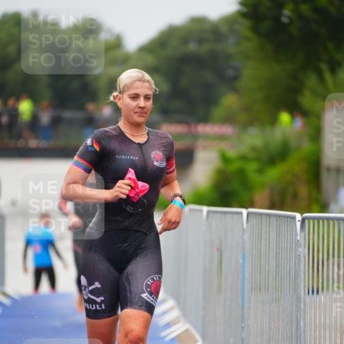 30.08.2026 - Elbe Triathlon Hamburg LAZAROV Photography http://msf.ph/oto/10032899 30.08.2026 08:46:59 Schwimmen 336, 392, 421 meine-sportfotos.de