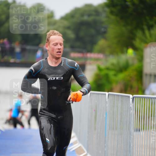 30.08.2026 - Elbe Triathlon Hamburg LAZAROV Photography http://msf.ph/oto/10032969 30.08.2026 08:47:34 Schwimmen 412, 433, 502 meine-sportfotos.de