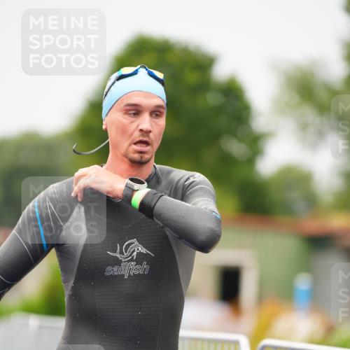30.08.2026 - Elbe Triathlon Hamburg LAZAROV Photography http://msf.ph/oto/10032998 30.08.2026 08:47:45 Schwimmen 412, 432, 502 meine-sportfotos.de