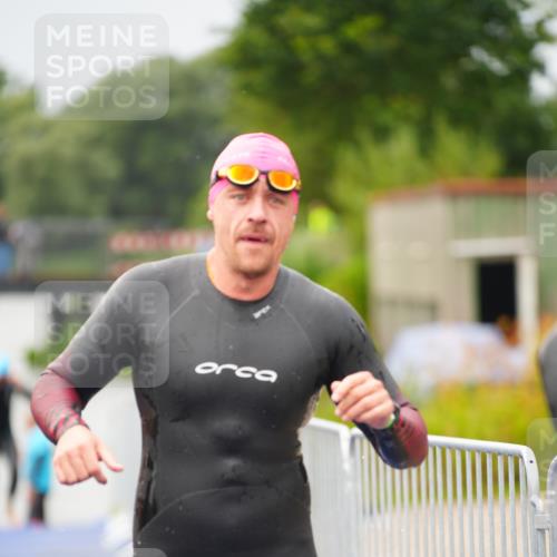 30.08.2026 - Elbe Triathlon Hamburg LAZAROV Photography http://msf.ph/oto/10033017 30.08.2026 08:47:55 Schwimmen 264, 432, 485 meine-sportfotos.de