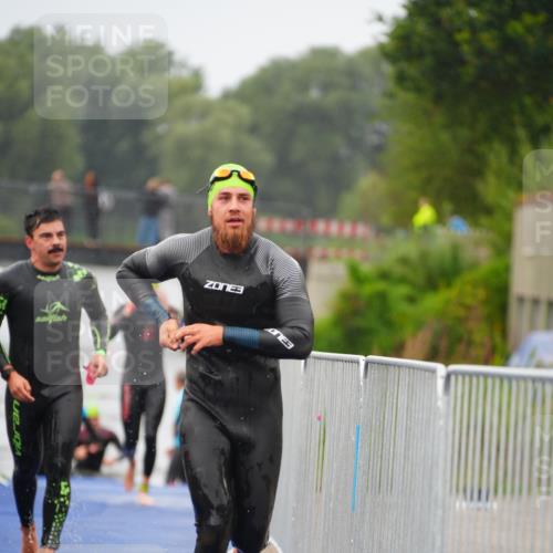30.08.2026 - Elbe Triathlon Hamburg LAZAROV Photography http://msf.ph/oto/10033258 30.08.2026 08:50:02 Schwimmen 399, 414, 417, 496 meine-sportfotos.de