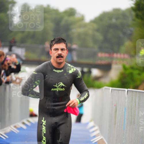 30.08.2026 - Elbe Triathlon Hamburg LAZAROV Photography http://msf.ph/oto/10033269 30.08.2026 08:50:05 Schwimmen 399, 414, 417, 476, 496 meine-sportfotos.de