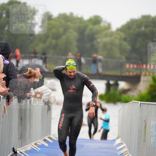 30.08.2026 - Elbe Triathlon Hamburg LAZAROV Photography http://msf.ph/oto/10033278 30.08.2026 08:50:06 Schwimmen 399, 414, 417, 476, 496 meine-sportfotos.de
