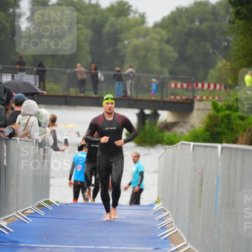 30.08.2026 - Elbe Triathlon Hamburg LAZAROV Photography http://msf.ph/oto/10033304 30.08.2026 08:50:11 Schwimmen 399, 417, 476, 480, 496 meine-sportfotos.de