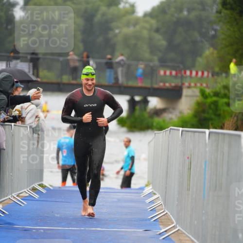 30.08.2026 - Elbe Triathlon Hamburg LAZAROV Photography http://msf.ph/oto/10033309 30.08.2026 08:50:13 Schwimmen 399, 417, 476, 480, 496 meine-sportfotos.de