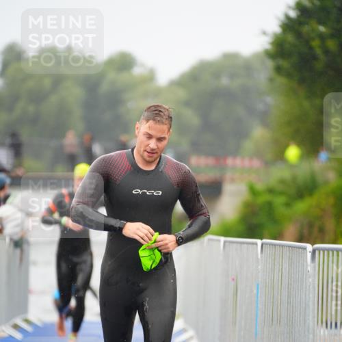 30.08.2026 - Elbe Triathlon Hamburg LAZAROV Photography http://msf.ph/oto/10033324 30.08.2026 08:50:15 Schwimmen 399, 417, 444, 476, 480, 496 meine-sportfotos.de