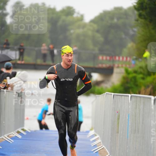 30.08.2026 - Elbe Triathlon Hamburg LAZAROV Photography http://msf.ph/oto/10033335 30.08.2026 08:50:18 Schwimmen 399, 444, 476, 480, 496 meine-sportfotos.de
