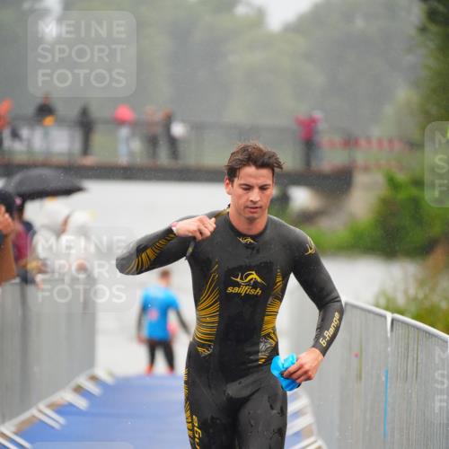 30.08.2026 - Elbe Triathlon Hamburg LAZAROV Photography http://msf.ph/oto/10033421 30.08.2026 08:50:43 Schwimmen 346, 423, 446, 459, 527 meine-sportfotos.de