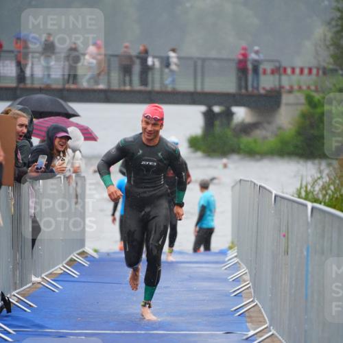 30.08.2026 - Elbe Triathlon Hamburg LAZAROV Photography http://msf.ph/oto/10033436 30.08.2026 08:50:58 Schwimmen 527, 916 meine-sportfotos.de