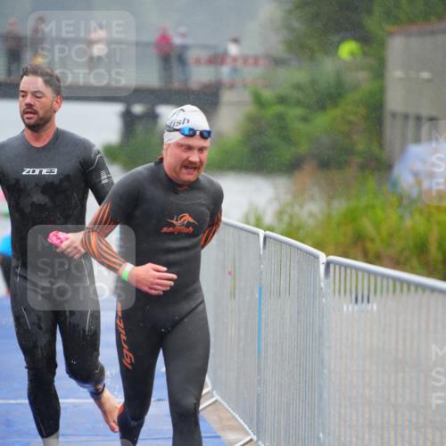 30.08.2026 - Elbe Triathlon Hamburg LAZAROV Photography http://msf.ph/oto/10033466 30.08.2026 08:51:04 Schwimmen 484, 689, 916 meine-sportfotos.de