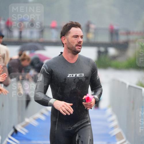 30.08.2026 - Elbe Triathlon Hamburg LAZAROV Photography http://msf.ph/oto/10033474 30.08.2026 08:51:05 Schwimmen 484, 689, 916 meine-sportfotos.de