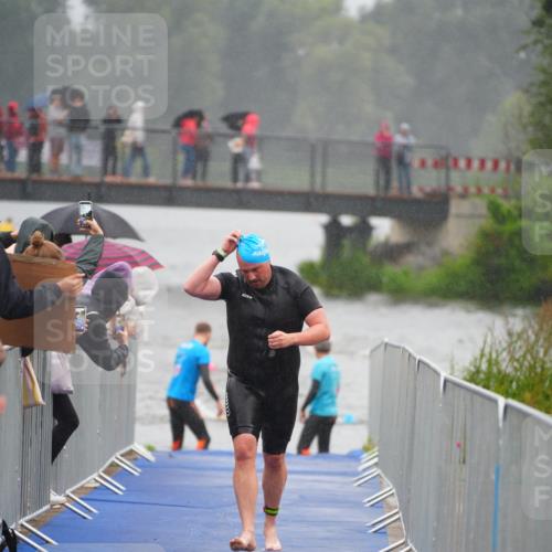 30.08.2026 - Elbe Triathlon Hamburg LAZAROV Photography http://msf.ph/oto/10033482 30.08.2026 08:51:19 Schwimmen 457, 484, 689 meine-sportfotos.de