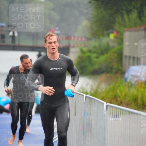 30.08.2026 - Elbe Triathlon Hamburg LAZAROV Photography http://msf.ph/oto/10033515 30.08.2026 08:51:37 Schwimmen 248, 394, 464 meine-sportfotos.de