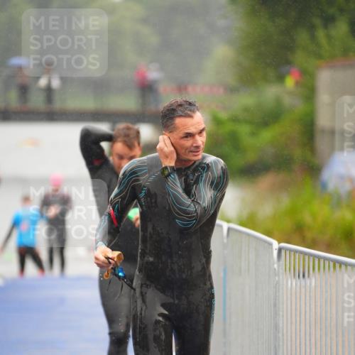 30.08.2026 - Elbe Triathlon Hamburg LAZAROV Photography http://msf.ph/oto/10033537 30.08.2026 08:51:40 Schwimmen 248, 394, 464 meine-sportfotos.de