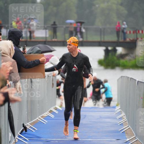 30.08.2026 - Elbe Triathlon Hamburg LAZAROV Photography http://msf.ph/oto/10033557 30.08.2026 08:51:46 Schwimmen 248, 394, 430, 464, 481 meine-sportfotos.de