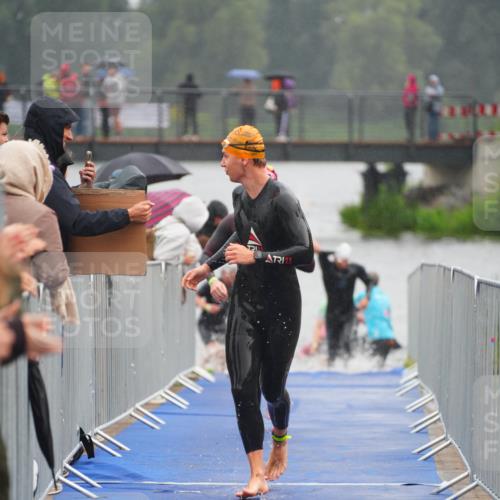 30.08.2026 - Elbe Triathlon Hamburg LAZAROV Photography http://msf.ph/oto/10033560 30.08.2026 08:51:46 Schwimmen 248, 394, 430, 464, 481 meine-sportfotos.de
