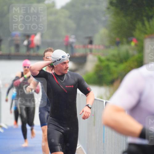 30.08.2026 - Elbe Triathlon Hamburg LAZAROV Photography http://msf.ph/oto/10033617 30.08.2026 08:51:55 Schwimmen 405, 420, 425, 426, 428, 430, 464, 481 meine-sportfotos.de
