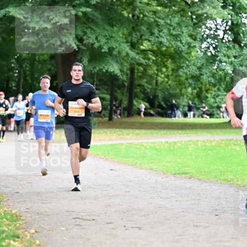 30.08.2026 - Blankeneser Heldenlauf Dr. Thomas Lammeyer http://msf.ph/oto/10033663 30.08.2026 10:39:11 Laufen 2004, 2172 meine-sportfotos.de