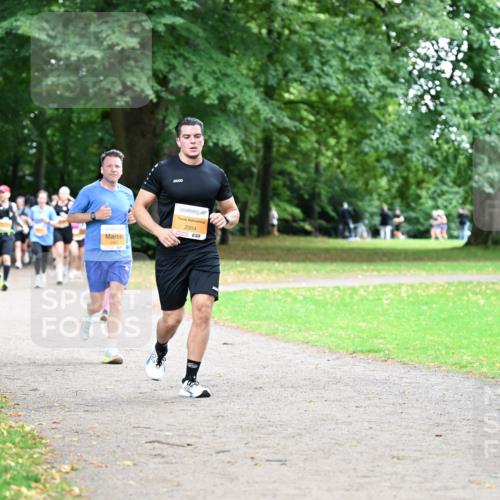 30.08.2026 - Blankeneser Heldenlauf Dr. Thomas Lammeyer http://msf.ph/oto/10033667 30.08.2026 10:39:11 Laufen 2004, 2172 meine-sportfotos.de