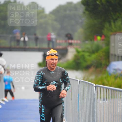 30.08.2026 - Elbe Triathlon Hamburg LAZAROV Photography http://msf.ph/oto/10033724 30.08.2026 08:53:11 Schwimmen 364, 613 meine-sportfotos.de