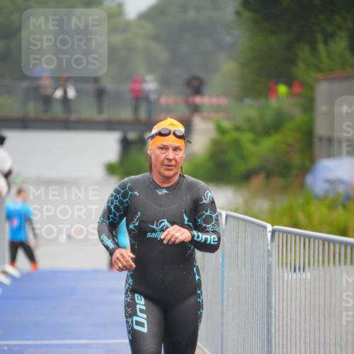 30.08.2026 - Elbe Triathlon Hamburg LAZAROV Photography http://msf.ph/oto/10033728 30.08.2026 08:53:11 Schwimmen 364, 613 meine-sportfotos.de