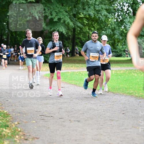 30.08.2026 - Blankeneser Heldenlauf Dr. Thomas Lammeyer http://msf.ph/oto/10033752 30.08.2026 10:39:22 Laufen 2145, 2146 meine-sportfotos.de