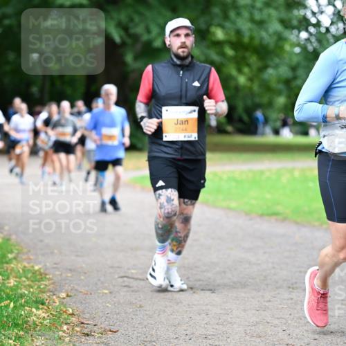 30.08.2026 - Blankeneser Heldenlauf Dr. Thomas Lammeyer http://msf.ph/oto/10033825 30.08.2026 10:39:35 Laufen 2744, 2191 meine-sportfotos.de