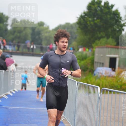 30.08.2026 - Elbe Triathlon Hamburg LAZAROV Photography http://msf.ph/oto/10033916 30.08.2026 08:54:22 Schwimmen 415, 431, 451, 482 meine-sportfotos.de