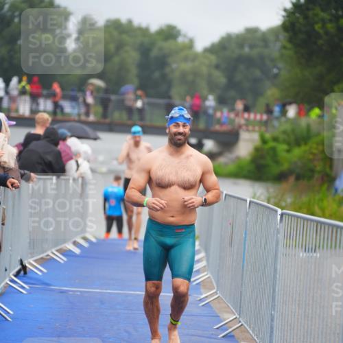 30.08.2026 - Elbe Triathlon Hamburg LAZAROV Photography http://msf.ph/oto/10033927 30.08.2026 08:54:26 Schwimmen 415, 431, 440, 451, 482 meine-sportfotos.de