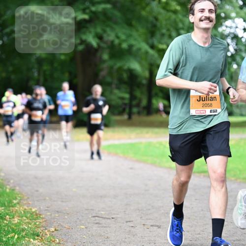 30.08.2026 - Blankeneser Heldenlauf Dr. Thomas Lammeyer http://msf.ph/oto/10033987 30.08.2026 10:39:57 Laufen 2058, 2059 meine-sportfotos.de
