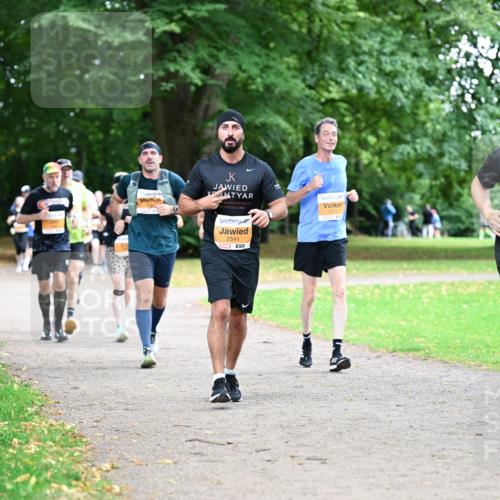 30.08.2026 - Blankeneser Heldenlauf Dr. Thomas Lammeyer http://msf.ph/oto/10034021 30.08.2026 10:40:01 Laufen 2541, 57, 2227 meine-sportfotos.de