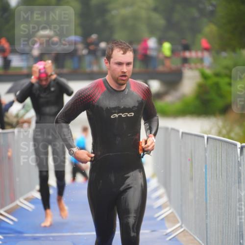 30.08.2026 - Elbe Triathlon Hamburg LAZAROV Photography http://msf.ph/oto/10034052 30.08.2026 08:55:56 Schwimmen 449, 512, 532, 542, 543, 544, 622 meine-sportfotos.de