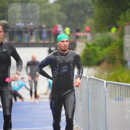 30.08.2026 - Elbe Triathlon Hamburg LAZAROV Photography http://msf.ph/oto/10034070 30.08.2026 08:55:59 Schwimmen 449, 512, 532, 542, 543, 544, 622 meine-sportfotos.de