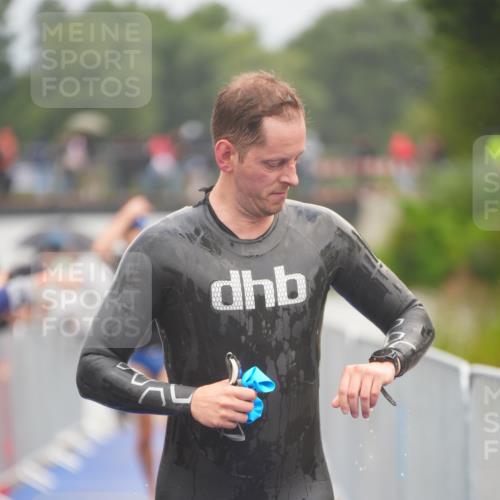 30.08.2026 - Elbe Triathlon Hamburg LAZAROV Photography http://msf.ph/oto/10034196 30.08.2026 08:56:42 Schwimmen 434, 436, 488, 490 meine-sportfotos.de