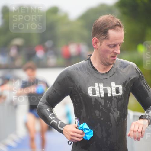 30.08.2026 - Elbe Triathlon Hamburg LAZAROV Photography http://msf.ph/oto/10034199 30.08.2026 08:56:42 Schwimmen 434, 436, 488, 490 meine-sportfotos.de