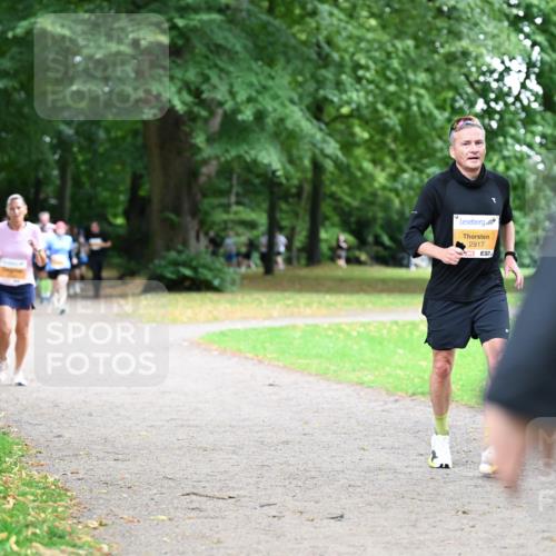 30.08.2026 - Blankeneser Heldenlauf Dr. Thomas Lammeyer http://msf.ph/oto/10034218 30.08.2026 10:40:26 Laufen 2917 meine-sportfotos.de