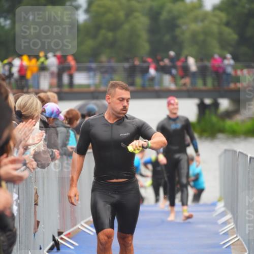 30.08.2026 - Elbe Triathlon Hamburg LAZAROV Photography http://msf.ph/oto/10034294 30.08.2026 08:57:26 Schwimmen 403, 419, 467, 492, 575, 616 meine-sportfotos.de
