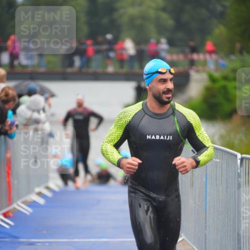 30.08.2026 - Elbe Triathlon Hamburg LAZAROV Photography http://msf.ph/oto/10034334 30.08.2026 08:57:44 Schwimmen 403, 410, 452, 483, 499, 639 meine-sportfotos.de