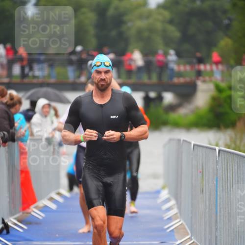 30.08.2026 - Elbe Triathlon Hamburg LAZAROV Photography http://msf.ph/oto/10034409 30.08.2026 08:58:09 Schwimmen 404, 441, 443, 500, 623, 637, 841 meine-sportfotos.de